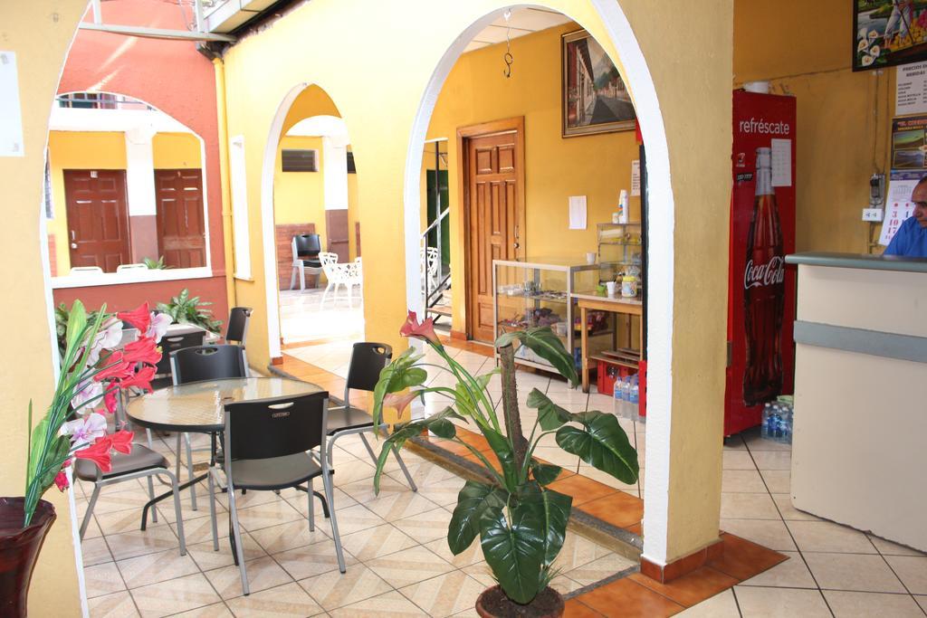 Hotel Pasadena II San Salvador Esterno foto
