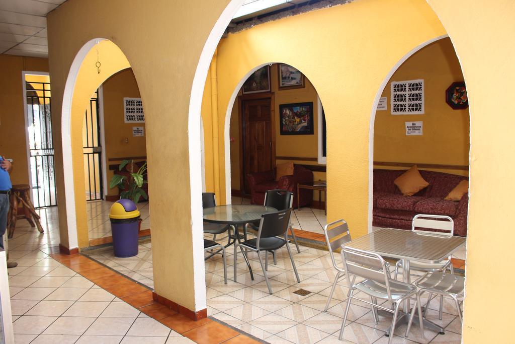 Hotel Pasadena II San Salvador Esterno foto