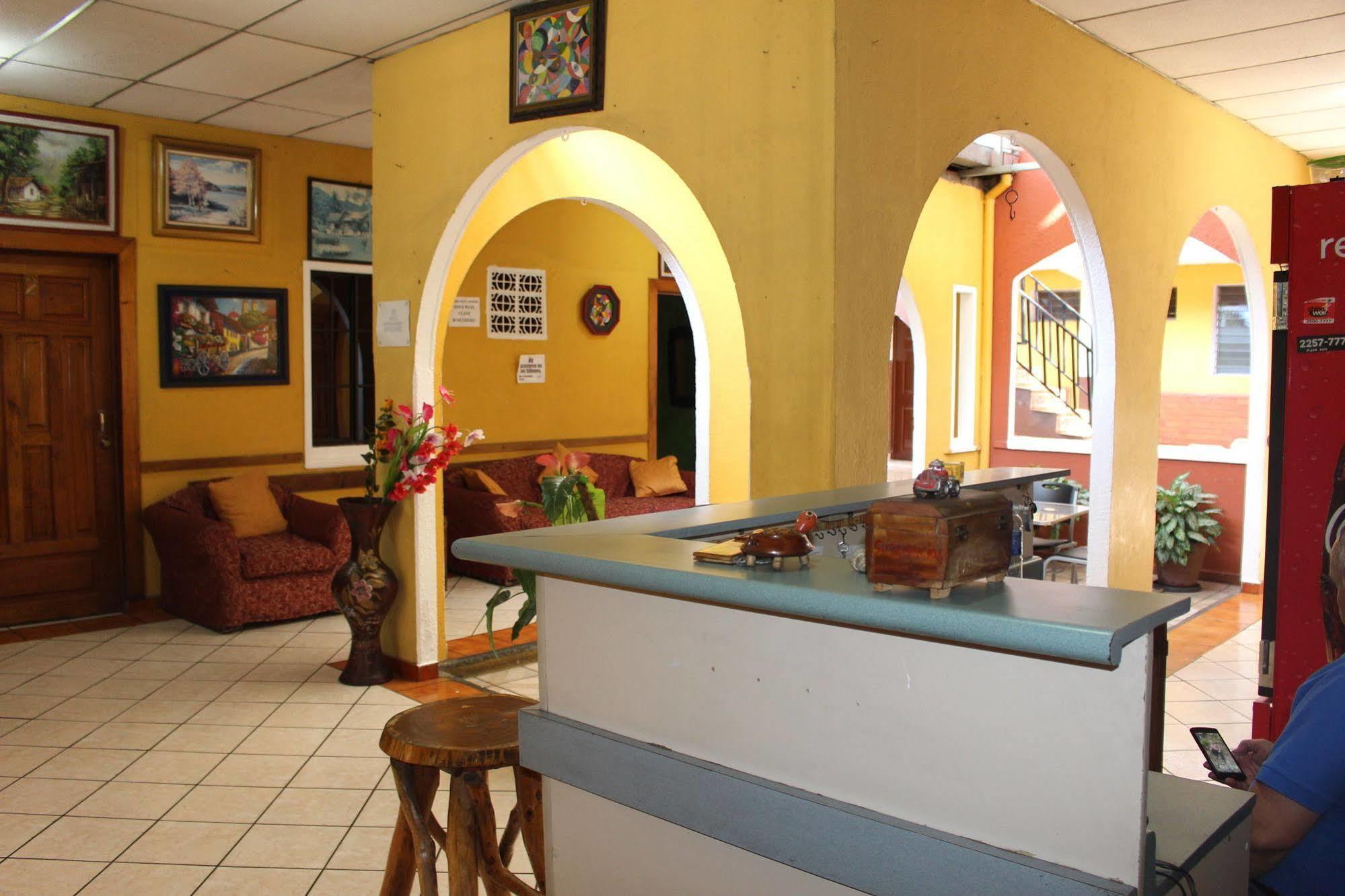 Hotel Pasadena II San Salvador Esterno foto